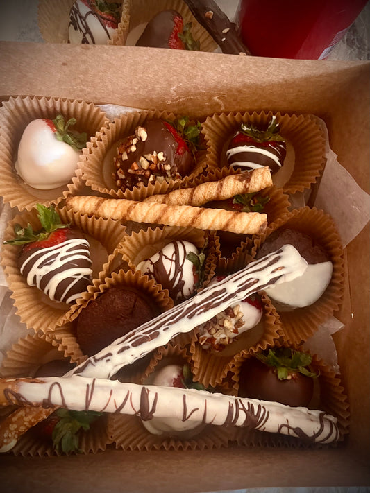 Chocolate Covered Strawberry & Sweets Box